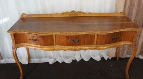 A MAGNIFICENT BURMESE TEAK 3-DRAWER DINING BUFFET SIDE SERVER WITH AMAZING HAND CARVED DETAILING