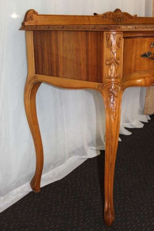 A MAGNIFICENT BURMESE TEAK 3-DRAWER DINING BUFFET SIDE SERVER WITH AMAZING HAND CARVED DETAILING