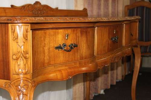 A MAGNIFICENT BURMESE TEAK 3-DRAWER DINING BUFFET SIDE SERVER WITH AMAZING HAND CARVED DETAILING