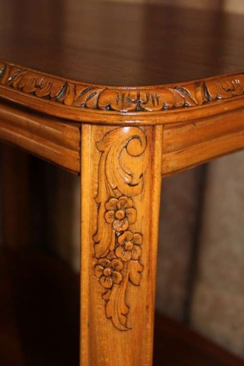 A FANTASTIC BURMESE TEAK DOUBLE SHELF SERVING HATCH TABLE WITH AMAZING HAND CARVED DETAILING