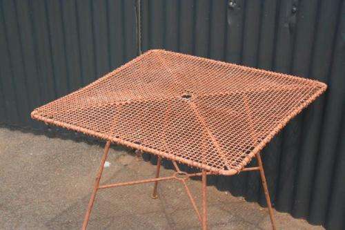 A FANTASTIC VINTAGE SQUARE "WIRE MESH" OUTDOOR TABLE IN AWESOME CONDITION