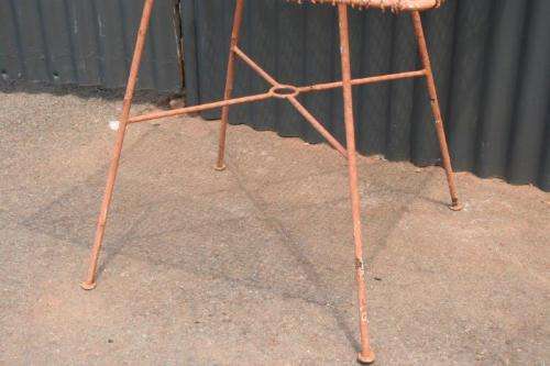 A FANTASTIC VINTAGE SQUARE "WIRE MESH" OUTDOOR TABLE IN AWESOME CONDITION