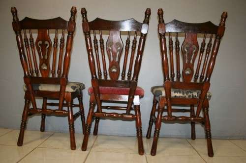3x Wonderful dining/ occasional chairs w/ carved detailing in great condition - bid/chair - RS17Sale