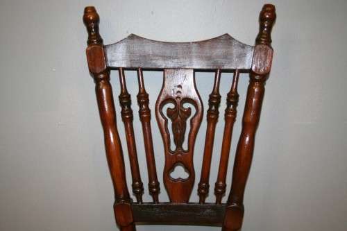3x Wonderful dining/ occasional chairs w/ carved detailing in great condition - bid/chair - RS17Sale