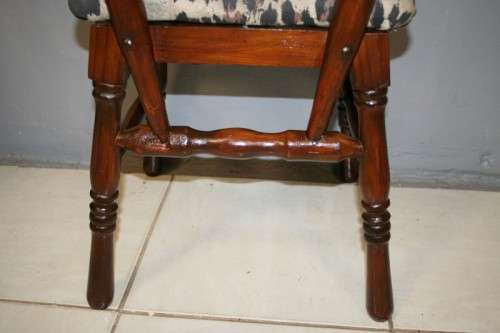 3x Wonderful dining/ occasional chairs w/ carved detailing in great condition - bid/chair - RS17Sale