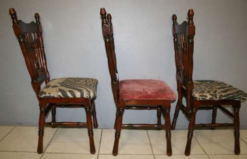 3x Wonderful dining/ occasional chairs w/ carved detailing in great condition - bid/chair - RS17Sale