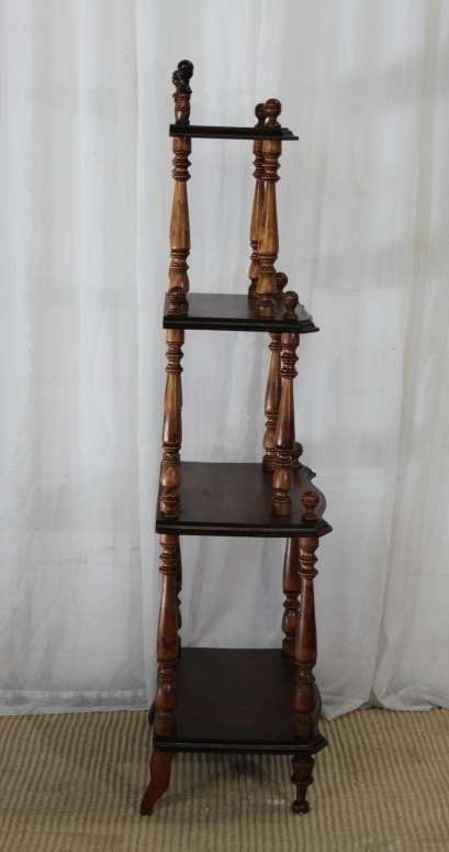 A STUNNING TALL VINTAGE FOUR-TIER "WHATNOT" DISPLAY SHELF IN GREAT CONDITION