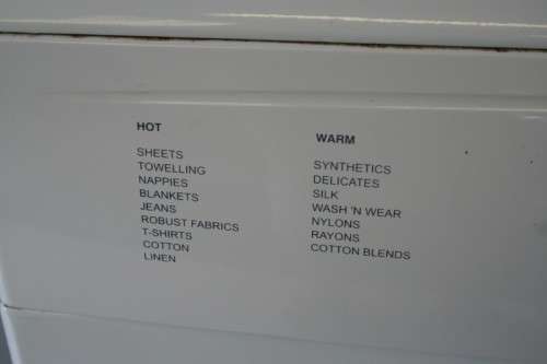 AN AWESOME (WHITE) DEFY AUTODRY TUMBLE DRYER IN WORKING CONDITION = PERFECT FOR RAINY DAYS