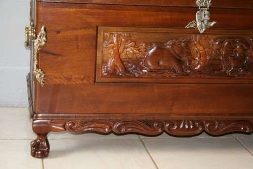 A SPECTACULAR LARGE ANTIQUE SOLID STINKWOOD WOODEN KIST WITH HEAVY BRASS EMBELLISHMENTS