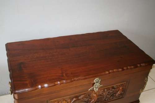 A SPECTACULAR LARGE ANTIQUE SOLID STINKWOOD WOODEN KIST WITH HEAVY BRASS EMBELLISHMENTS