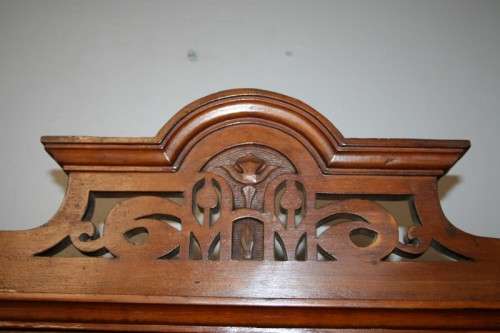 A TRULY BEAUTIFUL ANTIQUE SOLID OREGON PINE 5-DRAWER CHEST OF DRAWERS w/ A TRI-FOLDING VANITY MIRROR