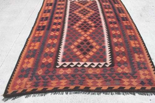 AN INCREDIBLE LARGE (3m x 1.96m) TURKISH KILIM CARPET w/ ORANGE, RUST, BROWN, BLACK & CREAM COLOURS