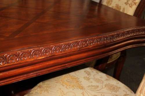 AN ABSOLUTELY STUNNING EXPENSIVE WALNUT AND WALNUT BURR 6 TO 10 SEATER EXTENDABLE DINING TABLE - WOW