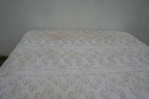 AN AWESOME SEALY POSTUREPEDIC "SUPER KING" SUPER PREMIUM BED MATTRESS AND BASE SET