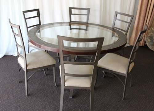 A stunning "All-Weather" patio table with bevelled glass top & 6x chairs with upholstered seats RS17
