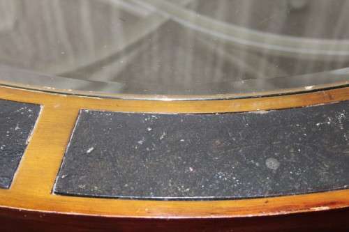 A SPECTACULAR (LARGE) ROUND 6-SEATER PATIO TABLE WITH A BEVELED GLASS TOP AND AMAZING DETAILING