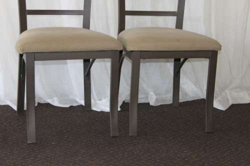 A stunning "All-Weather" patio table with bevelled glass top & 6x chairs with upholstered seats RS17