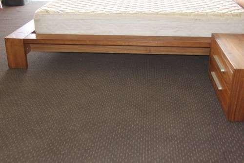 AN INCREDIBLE ORIGINAL WEYLANDTS TEAK BEDROOM SUITE INCLUDING PEDESTALS AND MATTRESS