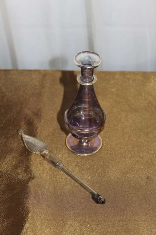 A MAGNIFICENT RARE HAND BLOWN MURANO OF ITALY GLASS PERFUME BOTTLE WITH A GLASS APPLICATOR = WOW!!!