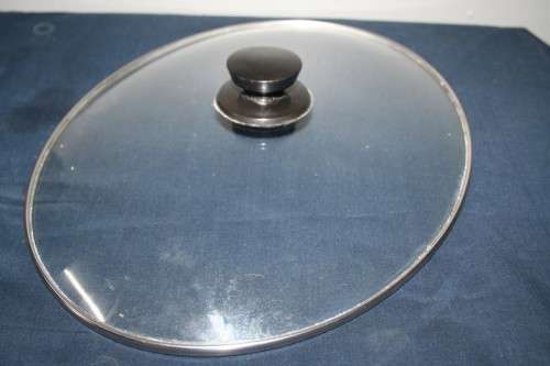 AN AWESOME SALTON ELITE OVAL SHAPED SLOW COOKER IN COMPLETE WORKING CONDITION!