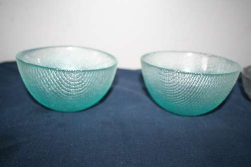 AN STUNNING COLLECTION OF 6 x ASSORTED DESSERT BOWLS. GREAT FOR ICE-CREAM, SNACKS & DIPS