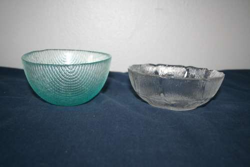 AN STUNNING COLLECTION OF 6 x ASSORTED DESSERT BOWLS. GREAT FOR ICE-CREAM, SNACKS & DIPS