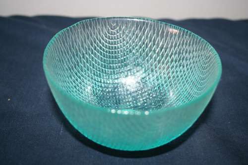 AN STUNNING COLLECTION OF 6 x ASSORTED DESSERT BOWLS. GREAT FOR ICE-CREAM, SNACKS & DIPS