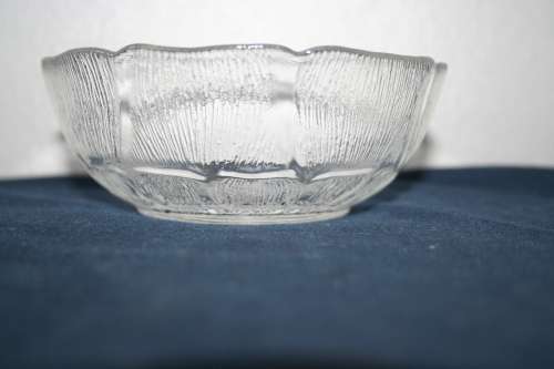 AN STUNNING COLLECTION OF 6 x ASSORTED DESSERT BOWLS. GREAT FOR ICE-CREAM, SNACKS & DIPS