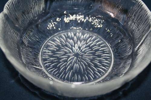 AN STUNNING COLLECTION OF 6 x ASSORTED DESSERT BOWLS. GREAT FOR ICE-CREAM, SNACKS & DIPS
