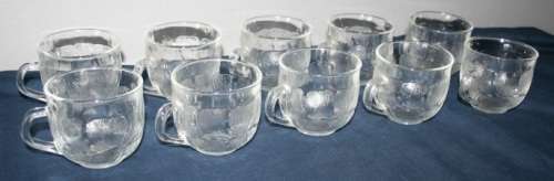 AN AWESOME COLLECTION OF 10 x FRENCH MADE ARCOROC "FLEUR" PATTERN PUNCH CUPS IN FABULOUS CONDITION