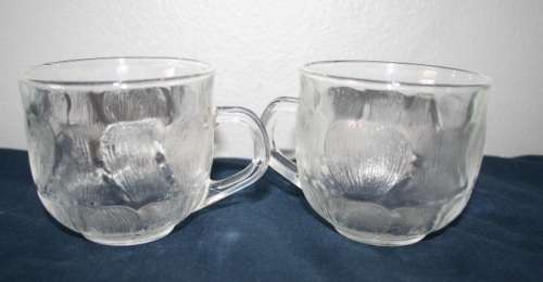 AN AWESOME COLLECTION OF 10 x FRENCH MADE ARCOROC "FLEUR" PATTERN PUNCH CUPS IN FABULOUS CONDITION
