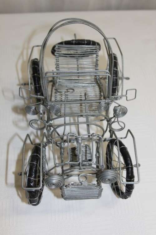 AN INCREDIBLE AND BEAUTIFULLY MADE WIRE "VINTAGE" CAR = AWESOME AND UNUSUAL DECOR DISPLAY PIECE