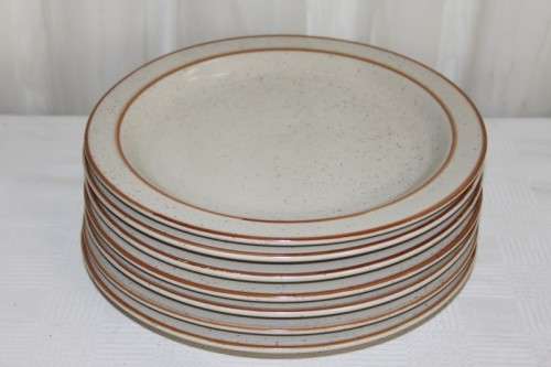 7x AWESOME SOUTH AFRICAN MADE CONTINENTAL STONEWARE DINNER PLATES IN GREAT CONDITION