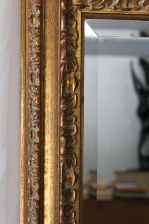 A SPECTACULAR LARGE ORNATE GOLD GILDED BEVELLED GLASS WALL MIRROR IS SUPERB CONDITION