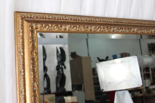 A SPECTACULAR LARGE ORNATE GOLD GILDED BEVELLED GLASS WALL MIRROR IS SUPERB CONDITION