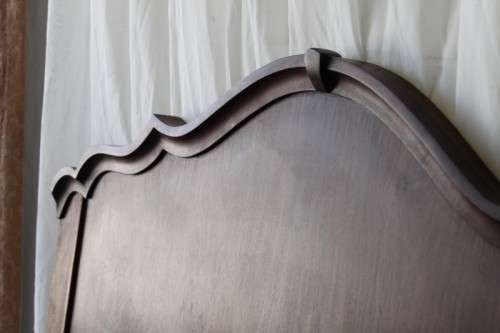 A BEAUTIFUL ANTIQUE SOLID IMBUIA DOUBLE BED HEADBOARD IN WONDERFUL CONDITION