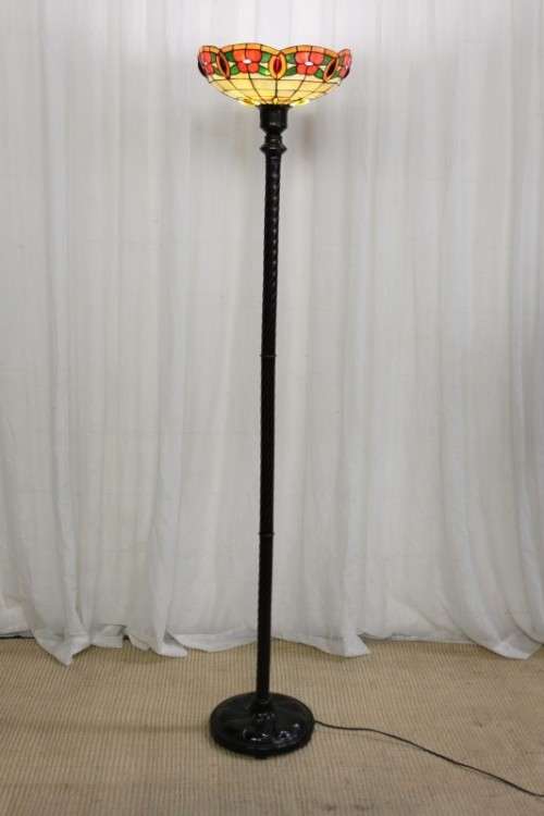 A SUPERBLY DETAILED 1.8m TALL ANTIQUE ART NOUVEAU CAST IRON FLOOR LAMP WITH A STAINED GLASS SHADE