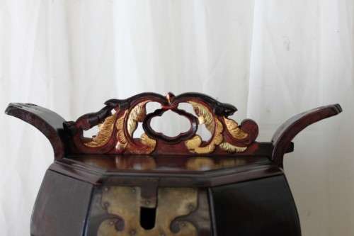 A RARE ANTIQUE 19th CENTURY CHINESE CARVED WOODEN TEA CHEST BUCKET CADDIE
