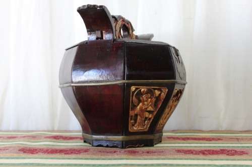 A RARE ANTIQUE 19th CENTURY CHINESE CARVED WOODEN TEA CHEST BUCKET CADDIE
