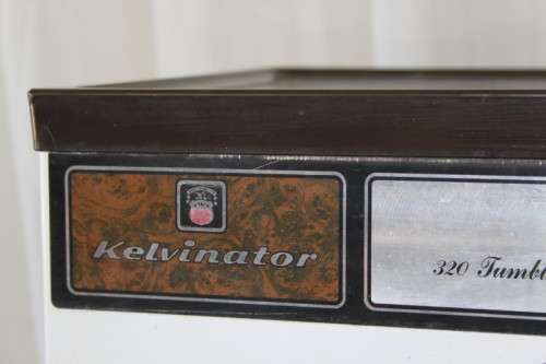 A WONDERFUL "KELVINATOR" 320 TUMBLE DRYER IN WORKING CONDITION = GREAT FOR A HOLIDAY APARTMENT