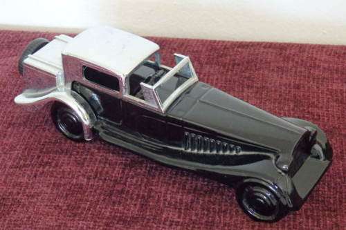 A FANTASTIC RARE VINTAGE COLLECTABLE GLASS "AVON MEN" "1927 BUGATTI" CAR AFTERSHAVE DECANTER
