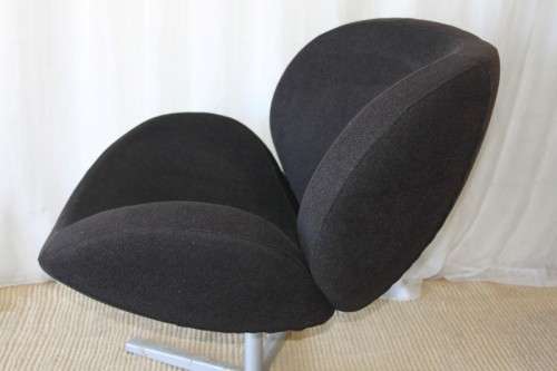 TWO INCREDIBLE RARE VINTAGE MID CENTURY BLACK "COCKTAIL" CLUB CHAIRS IN STUNNING CONDITION bid/chair