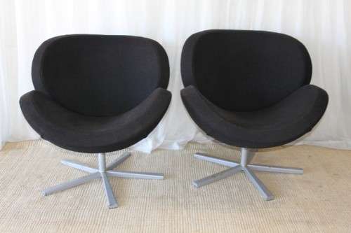 TWO INCREDIBLE RARE VINTAGE MID CENTURY BLACK "COCKTAIL" CLUB CHAIRS IN STUNNING CONDITION bid/chair