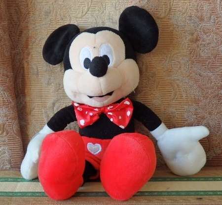 FOUR GORGEOUS "DISNEY" CHARACTER FLUFFY TOYS IN AN INCREDIBLE CONDITION bid/toy