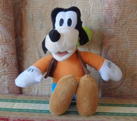 FOUR GORGEOUS "DISNEY" CHARACTER FLUFFY TOYS IN AN INCREDIBLE CONDITION bid/toy