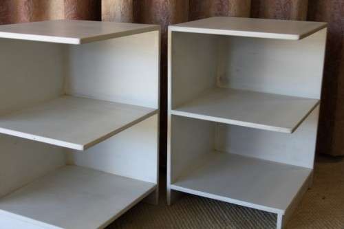 2x AWESOME WHITE "CORNER" PEDESTAL UNITS WITH GOOD SIDE SHELVES bid/pedestal