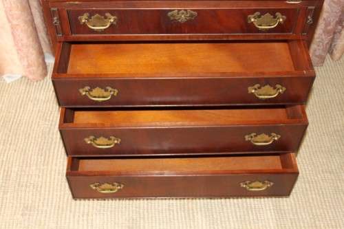A SUPERB VINTAGE J. SYDNEY SMITH "KING WOOD" FLIP-TOP WRITING DESK w/ GREEN EMBOSSED WRITING TOP
