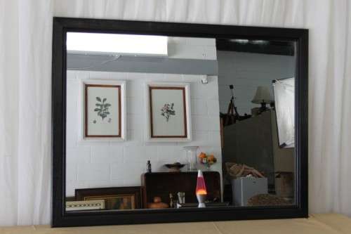 A FANTASTIC (LARGE 1.285m) FRAMED WALL MIRROR WITH A HANGING BRACKET ON THE BACK