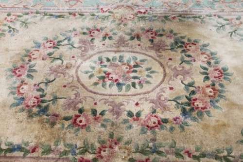 A WONDERFUL ANTIQUE PURE WOOL PILE CARPET (2.9m x 1.8m) WITH GREENS, PINKS, TANS AND EARTHY TONES