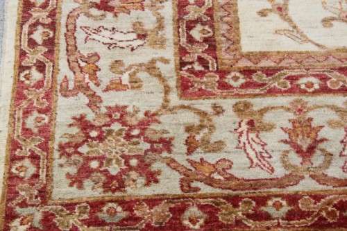 A MAGNIFICENT LARGE (3.04m x 2.3m) TRADITIONAL AFGHAN CHOBI PERSIAN CARPET IN STUNNING CONDITION